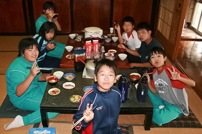 NPO法人青森なんぶの達者村 食事の様子